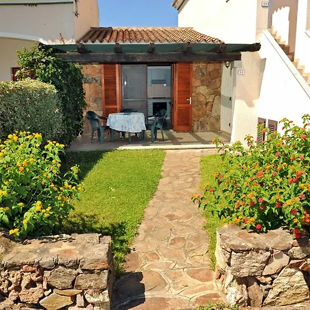 Domus 2 * بودوني